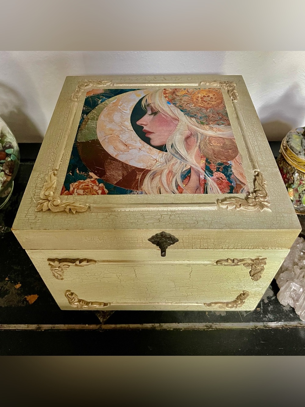 Decorative Cream Vintage Storage Chest with Illustrated Decoupage Top